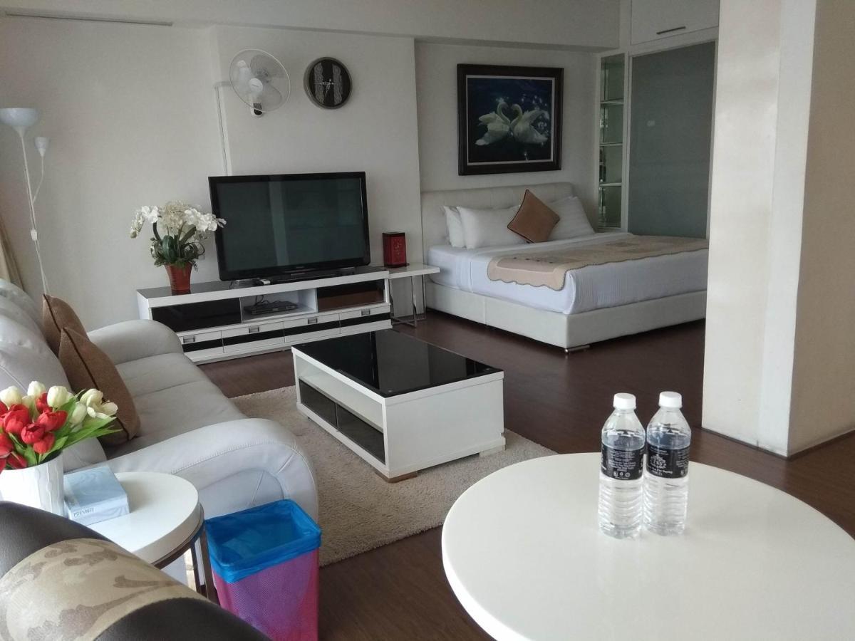 Berjaya Times Square Service Apartment, Куала-Лумпур Екстер'єр фото