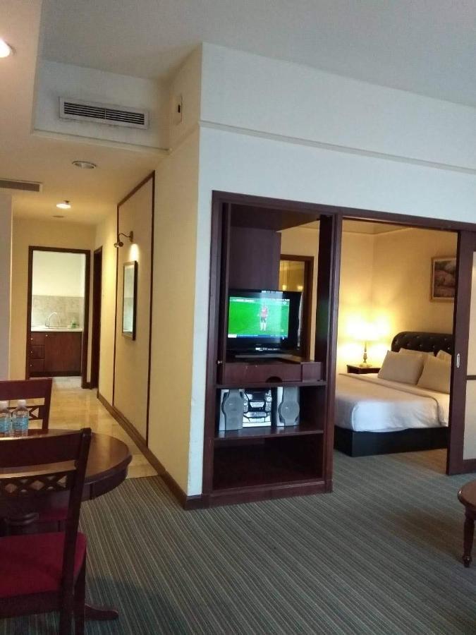 Berjaya Times Square Service Apartment, Куала-Лумпур Екстер'єр фото