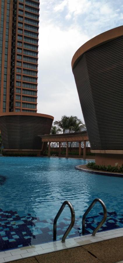 Berjaya Times Square Service Apartment, Куала-Лумпур Екстер'єр фото